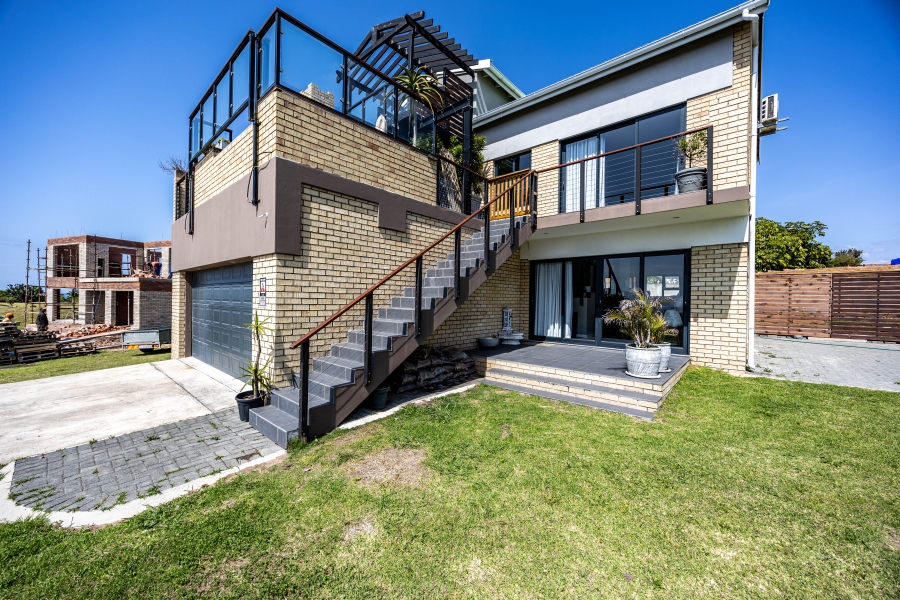 4 Bedroom Property for Sale in Four Seasons Eastern Cape